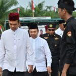 Calon Gubernur Riau Abdul Wahid bersama Ustaz Abdul somad dalam salahsatu acara